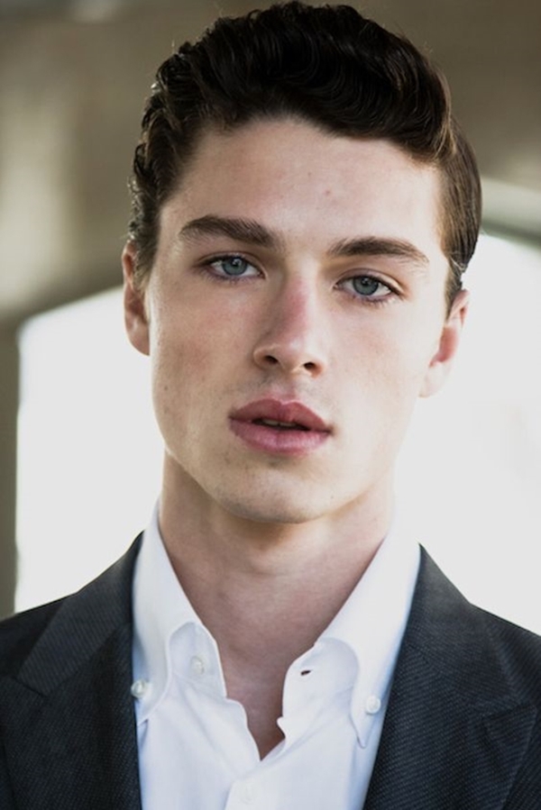 20 Face Exercises For Men To Get A Jawline Macho Vibes