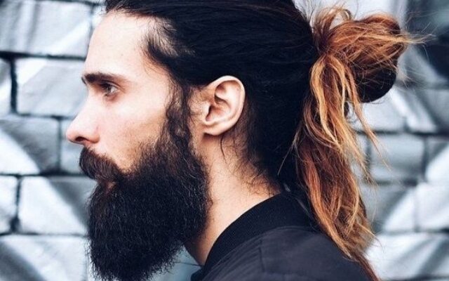 Irresistibly-Attractive-Long-Hairstyles-For-Men
