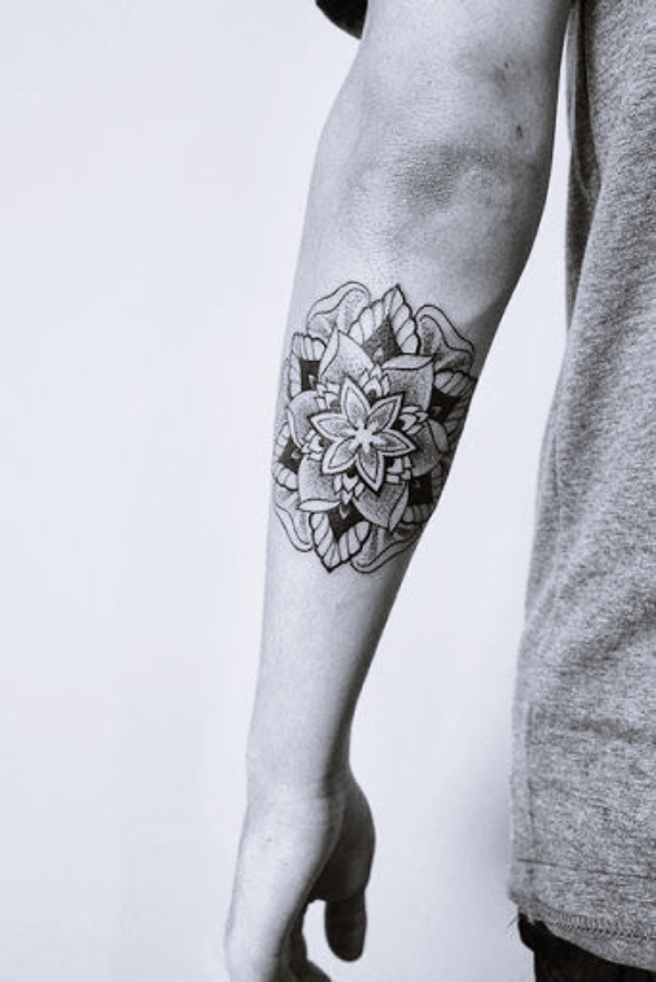 Unique-and-Strong-Forearm-Tattoos-For-Men