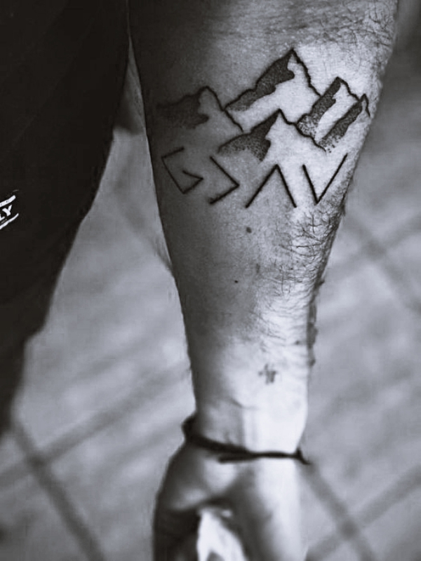 Tiny-Tattoos-For-Men-Yet-Meaningful