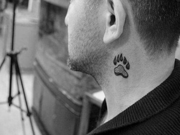 40 Tiny Tattoos For Men (Yet Meaningful)