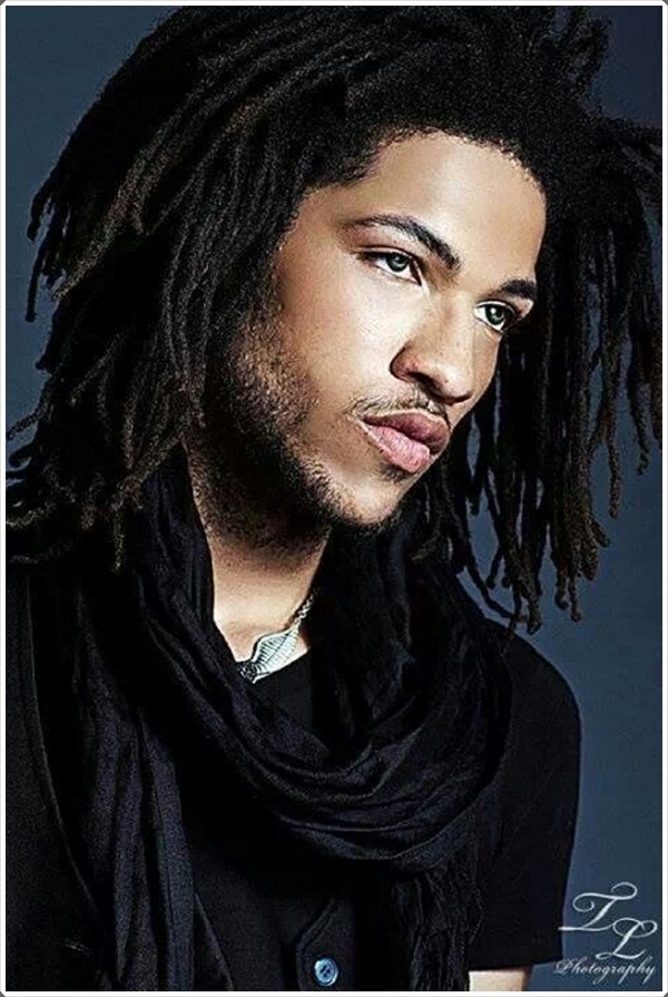  fashionably-correct-long-hairstyles-black-men