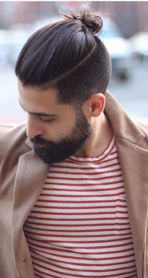 bun-hairstyle-men-which-suits-any-outfit