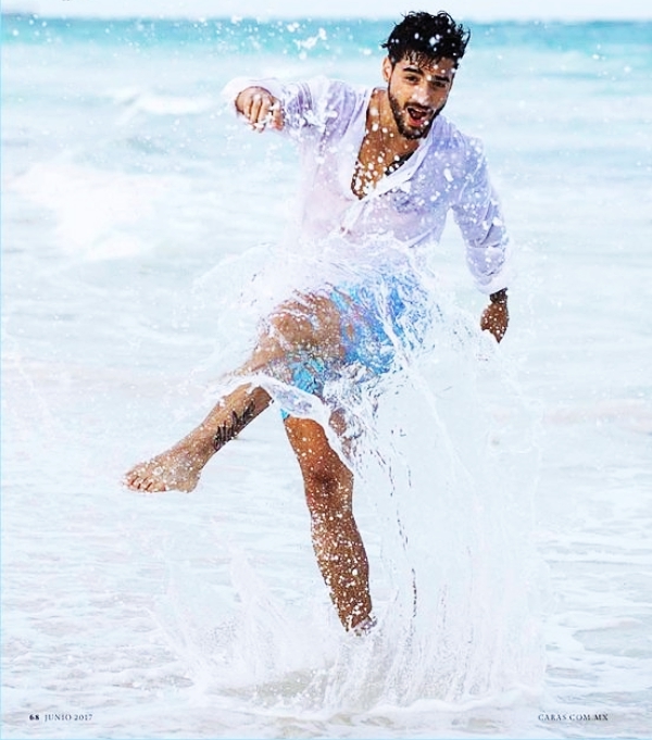 Symbolic-Beach-Photography-Poses-for-Men