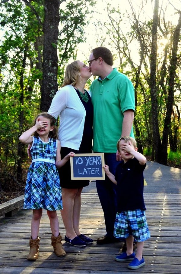 Best-Couple-Photo-Poses-For-Wedding-Anniversary