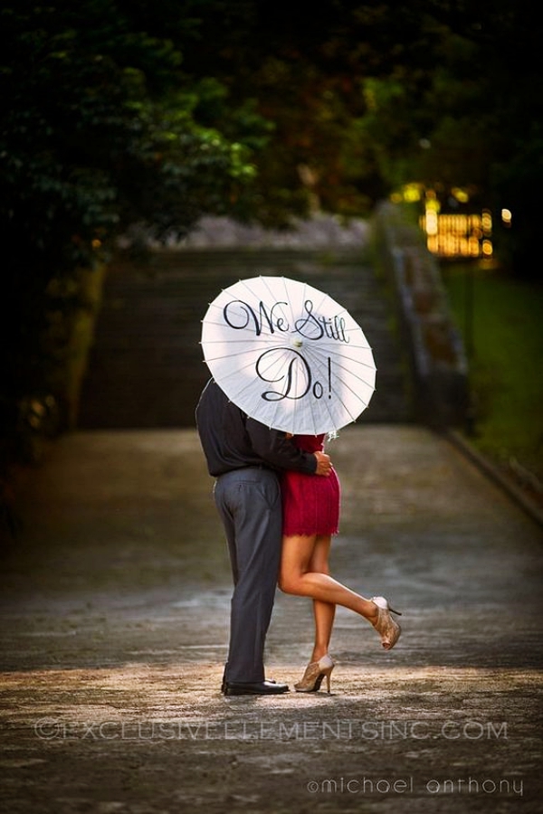 Best-Couple-Photo-Poses-For-Wedding-Anniversary