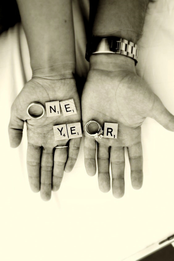 Best-Couple-Photo-Poses-For-Wedding-Anniversary