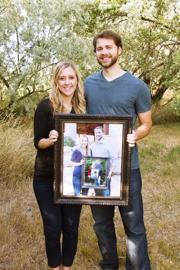 Best-Couple-Photo-Poses-For-Wedding-Anniversary