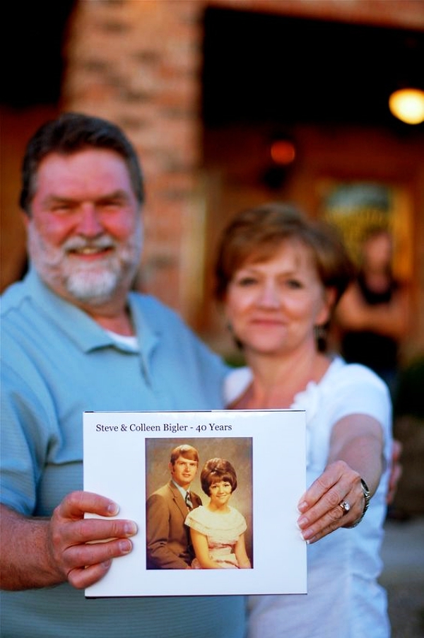 Best-Couple-Photo-Poses-For-Wedding-Anniversary