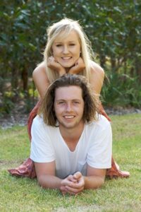 40 Best Brother Sister Photography Poses in 2023 - Create Memories