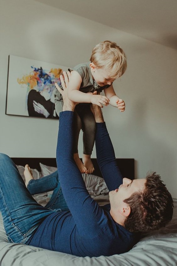 Best-Father-Son-Photography-Poses