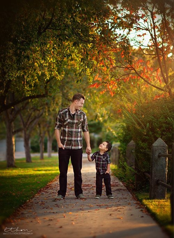 Best-Father-Son-Photography-Poses