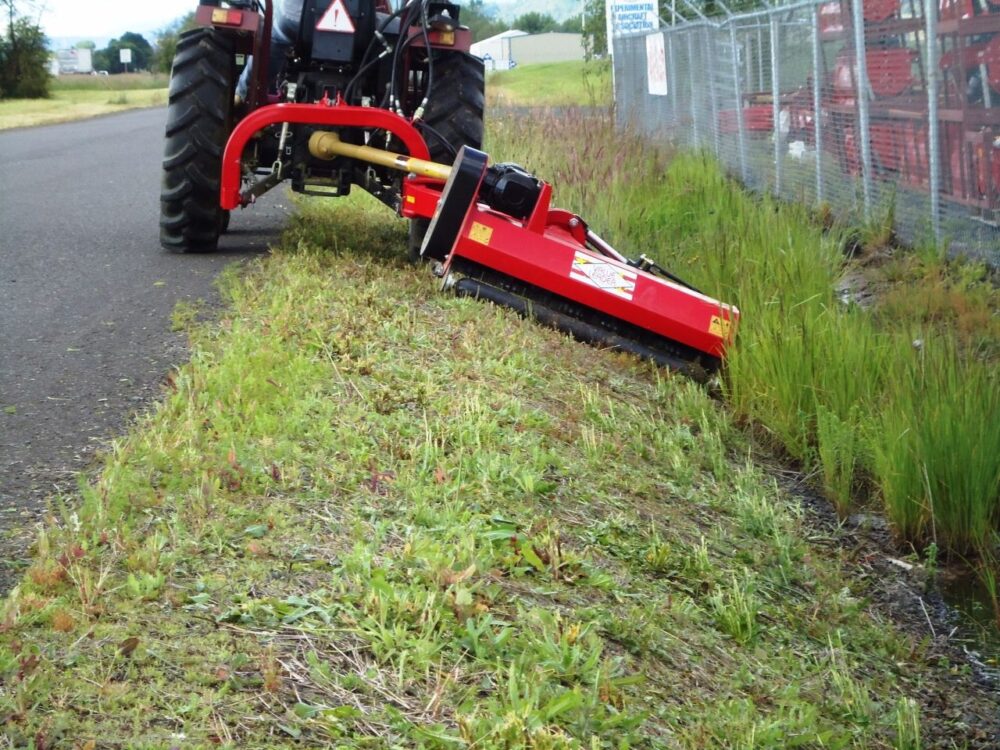 Flail Mower vs Rotary Mower Which one is Better Macho Vibes