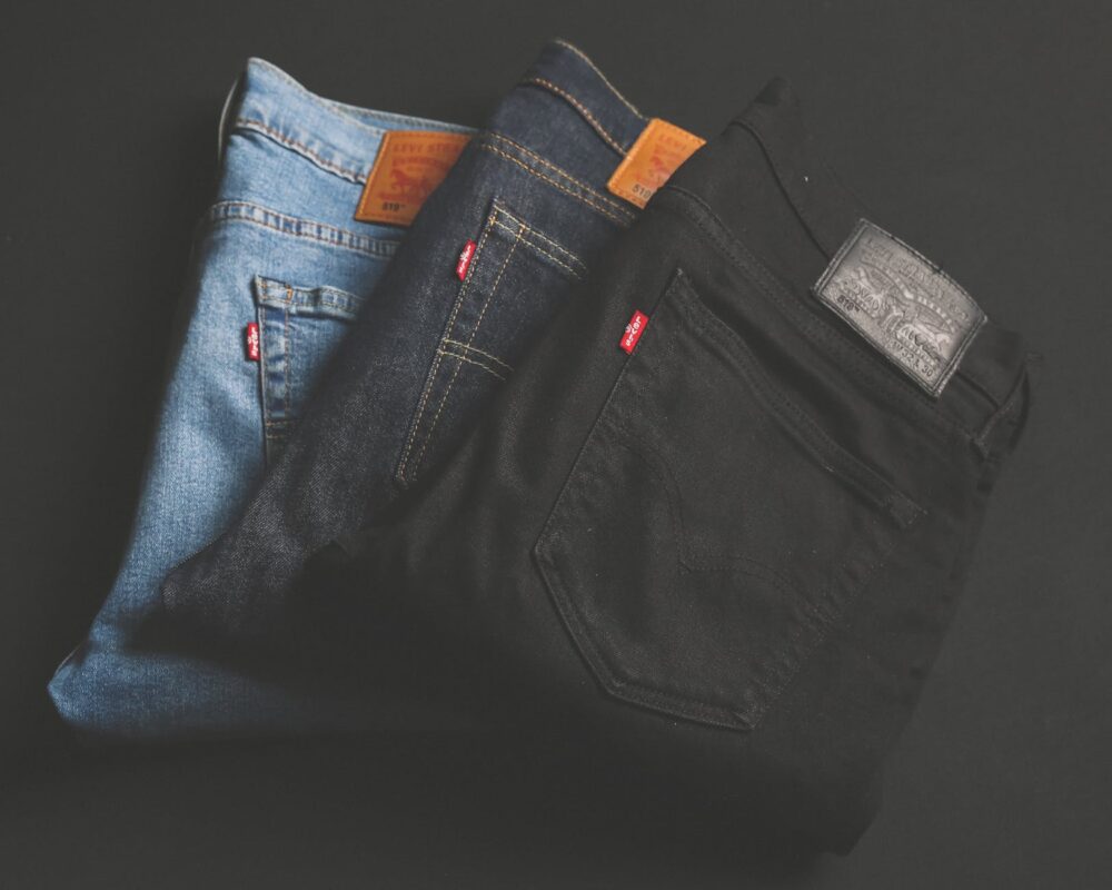Throughout Fall 2023, You’ll Find Jeans in a Variety of Colors