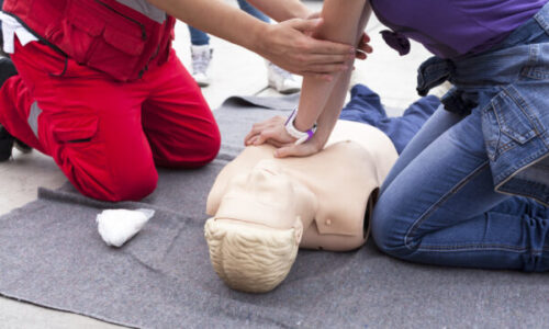 5 Ways to Earn Your CPR Certification in the Field