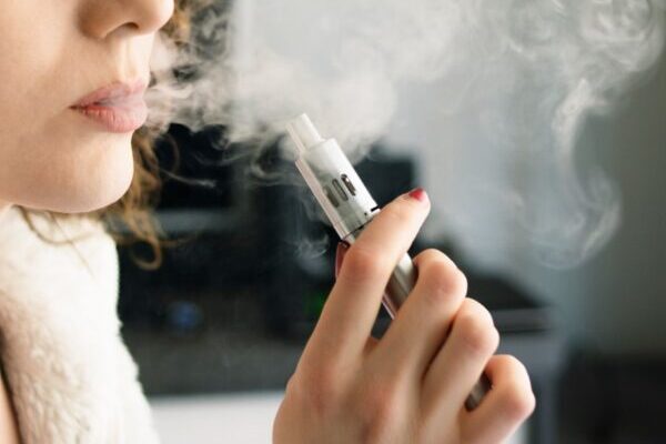 How Long Should You Vape to Quit Smoking – 2024 Guide