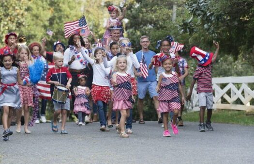 7 Fashionable Outfits To Wear To This Year’s 4th Of July Party