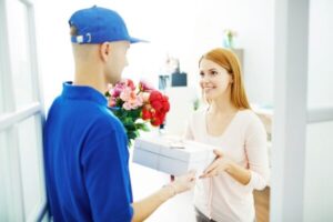 7 Tips and Rules for Sending Someone a Flower Delivery at Work