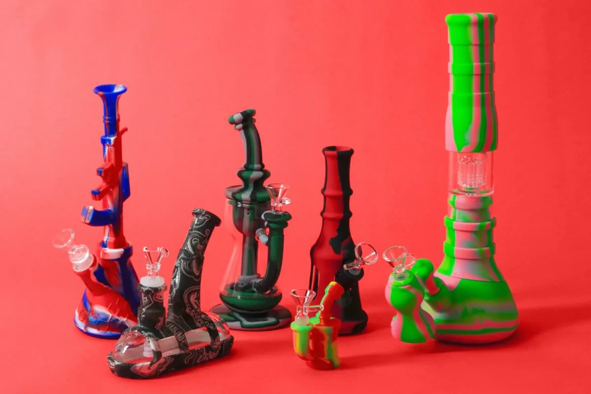 Is it Safe to Smoke Out of a Silicone Pipe 2024 Guide Macho Vibes