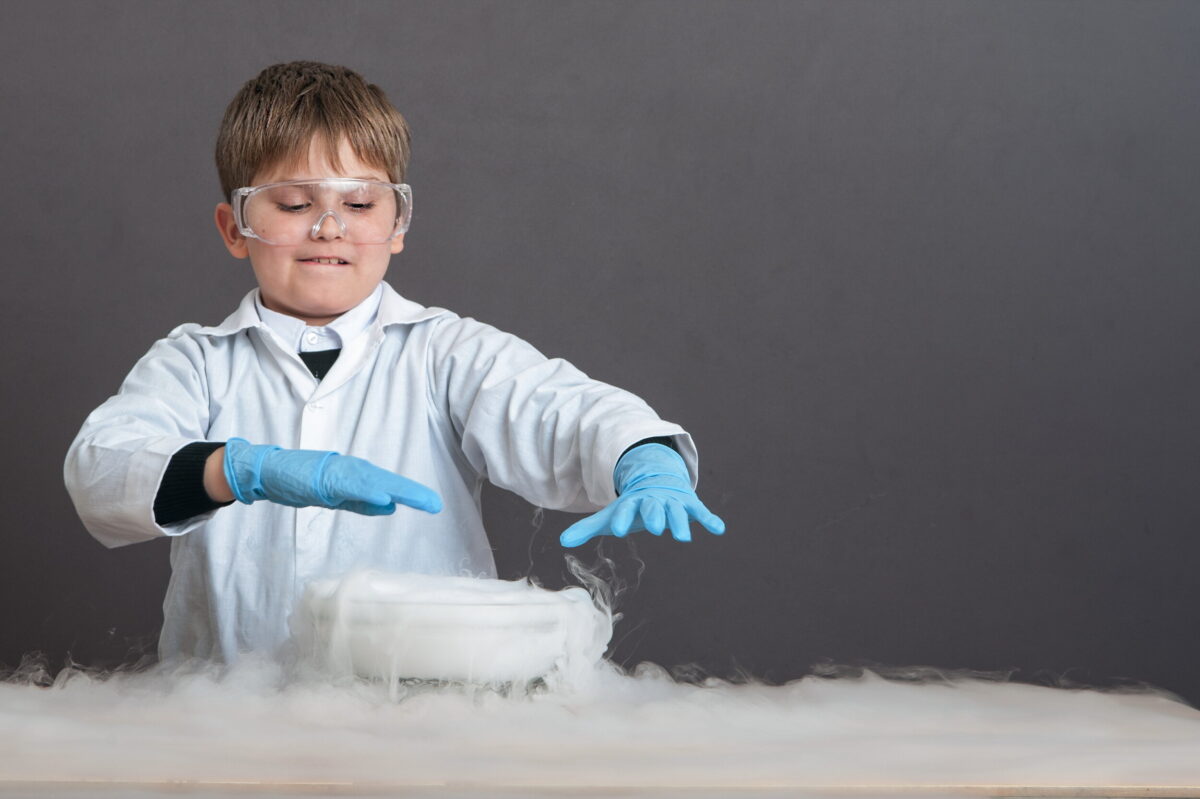 What Clever Things Can We Do With Dry Ice for Kids? Macho Vibes