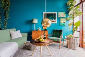4 Creative Ways to Mix and Match Paint Colors in a Room ─ Learning About the Color Wheel