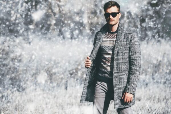 How to Keep Yourself Stylishly Warm ─ Men’s Seasonal Guide