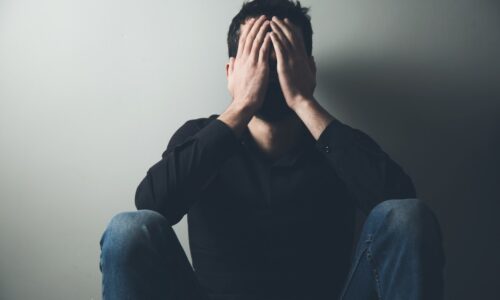 Male Depression ─ Signs And Treatment Options