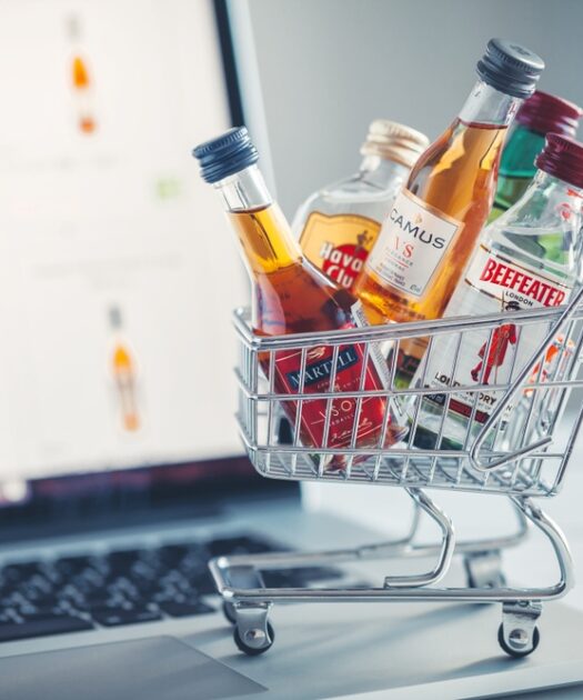 Skip the Line and Buy Alcohol Online for Your Next Party ─ 2023 Buying Guide