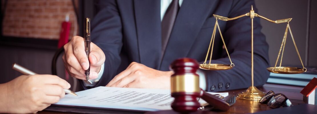 The 6 Instances When You Need To Hire An Employment Lawyer